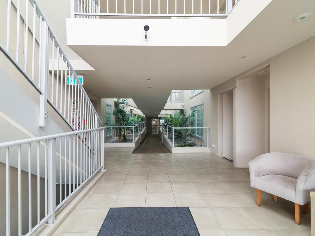 Relax On Roberts - Taupo Holiday Home Bagian luar foto